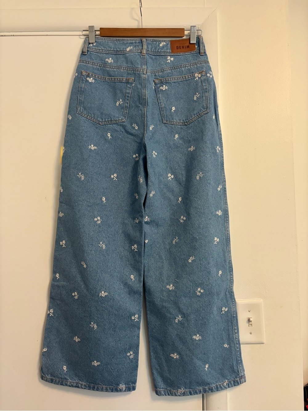 Sezane Light Blue Embroidered Wide Leg Jeans - Picture 6 of 8